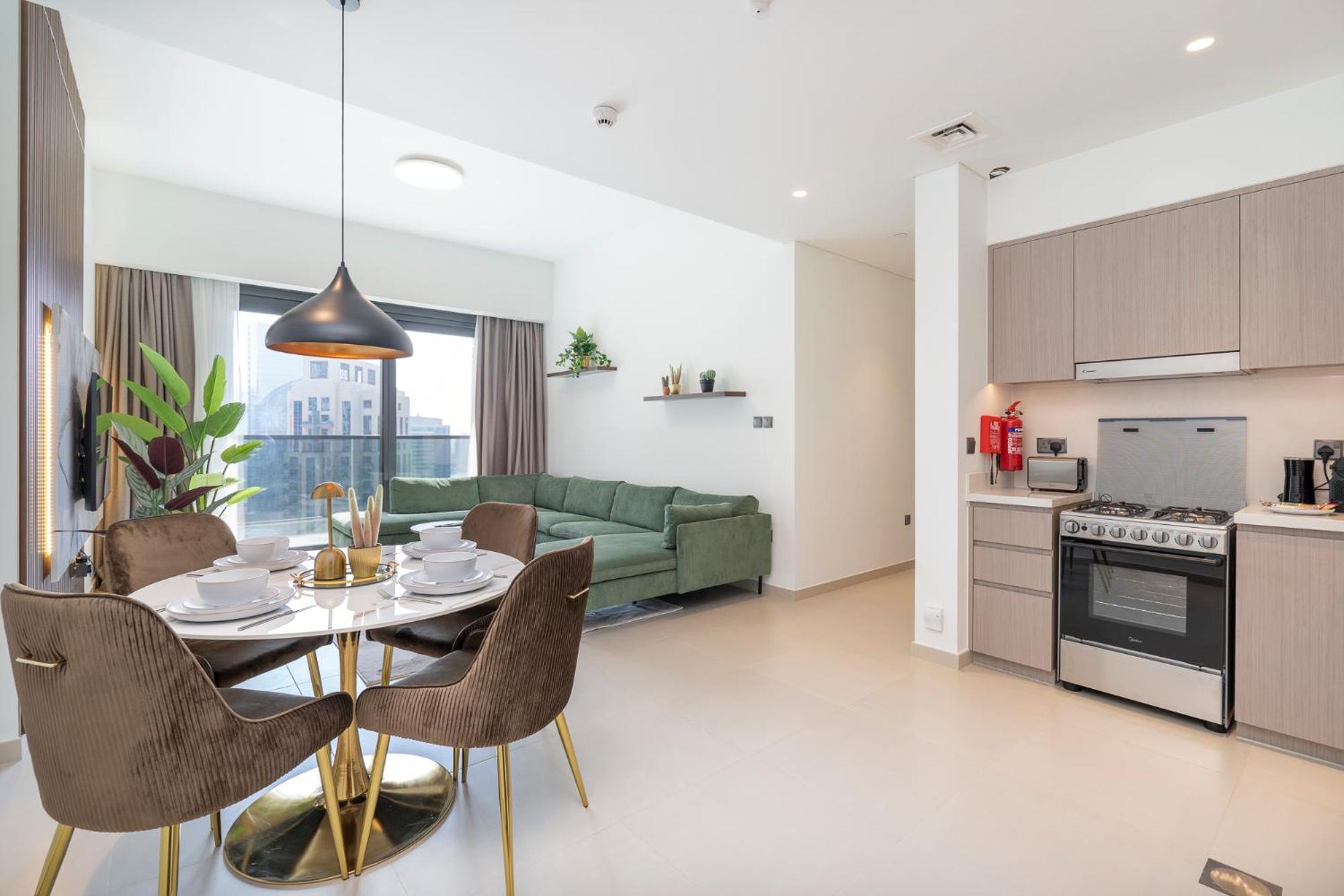 Apartment Chic Lux 2br I High Floor L By Burj Khalifa & Mall I Pool L Gym Dubai
