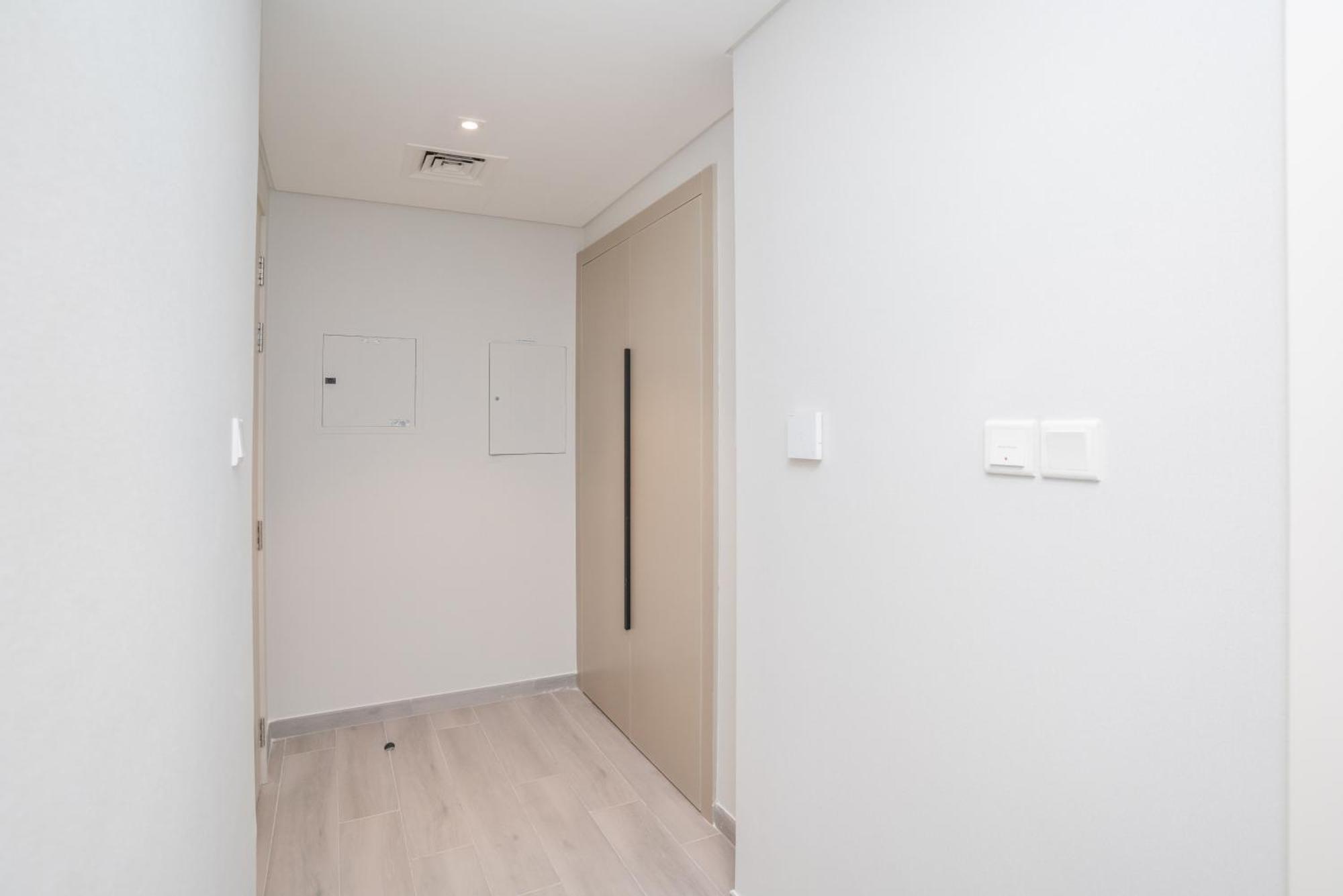 Tamm - Noor 4 Tower Apartment *