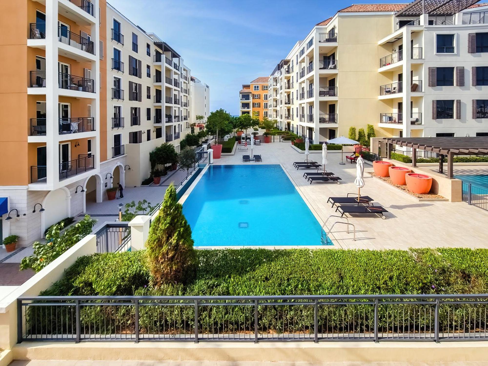 Apartment Sea View 3 Bd In La Near The