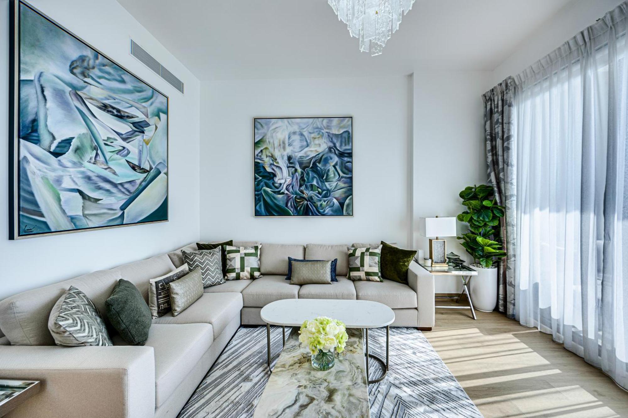 Sea View 3 Bd In La Near The Dubai