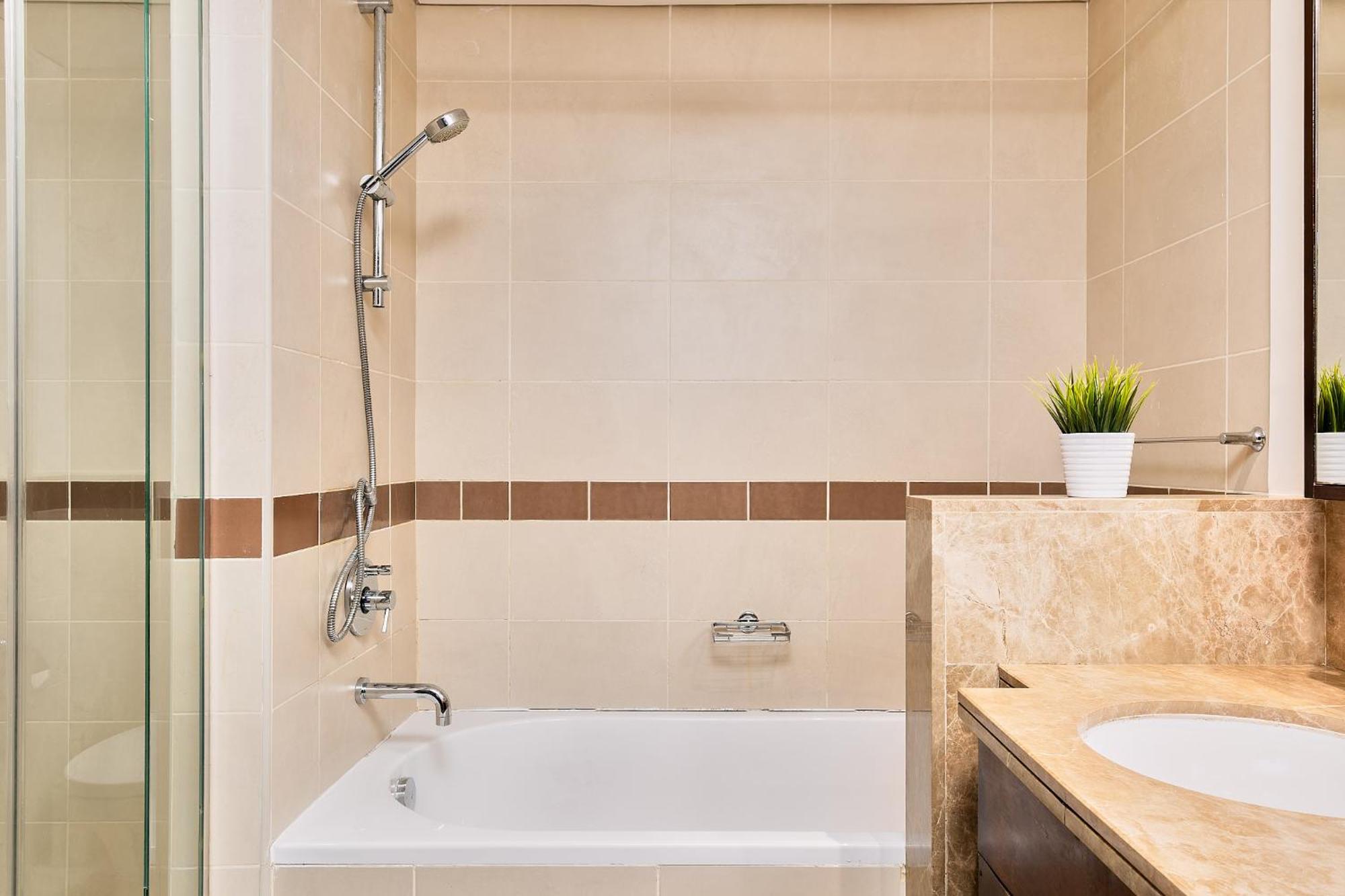 Apartment Bellavista - 1 Bedroom - With Extra - Partial Fountain View