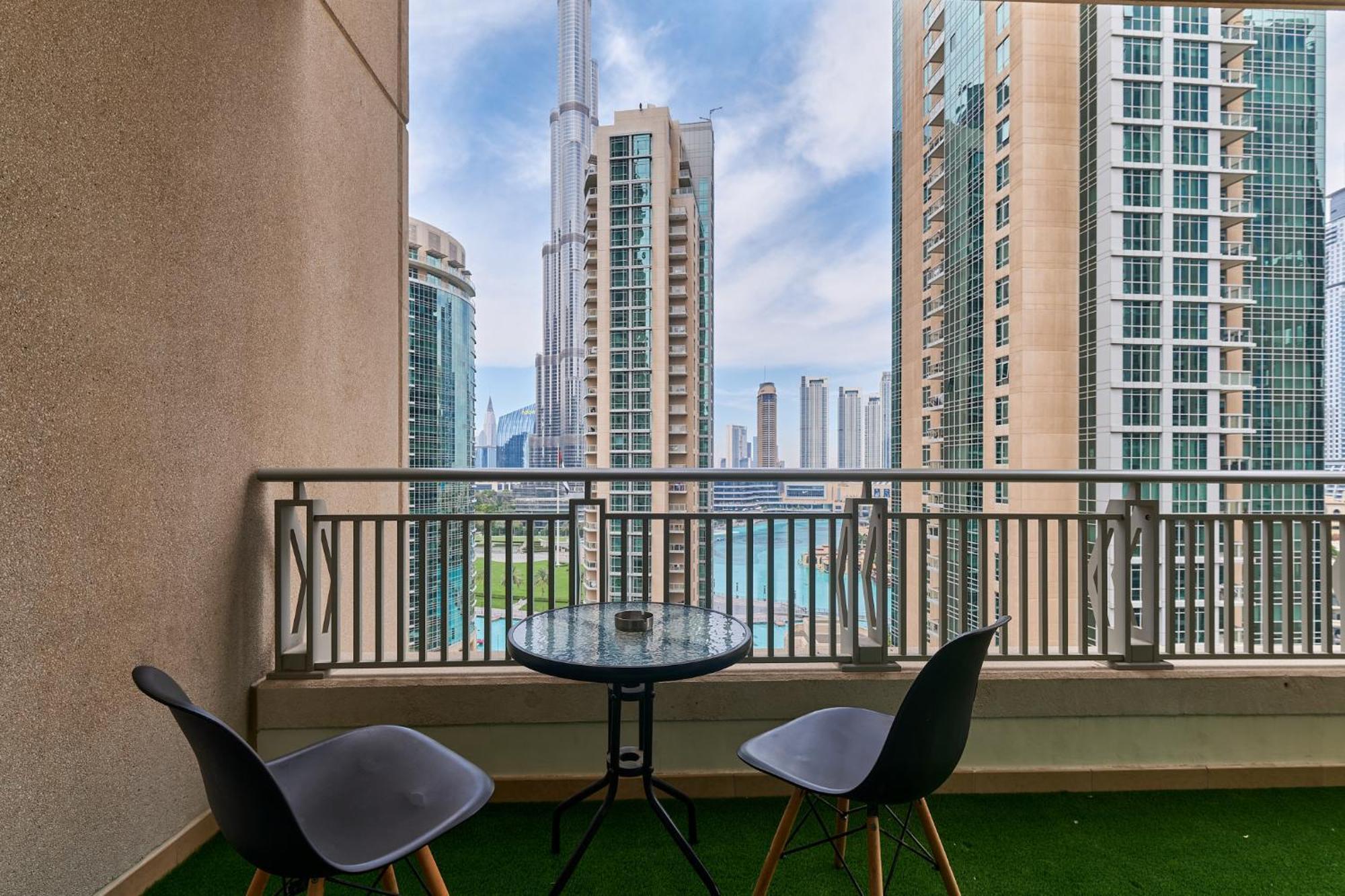 Bellavista Boulevard Spacious 2 Bedroom With Maids Burj Khalifa And Fountain View Apartment