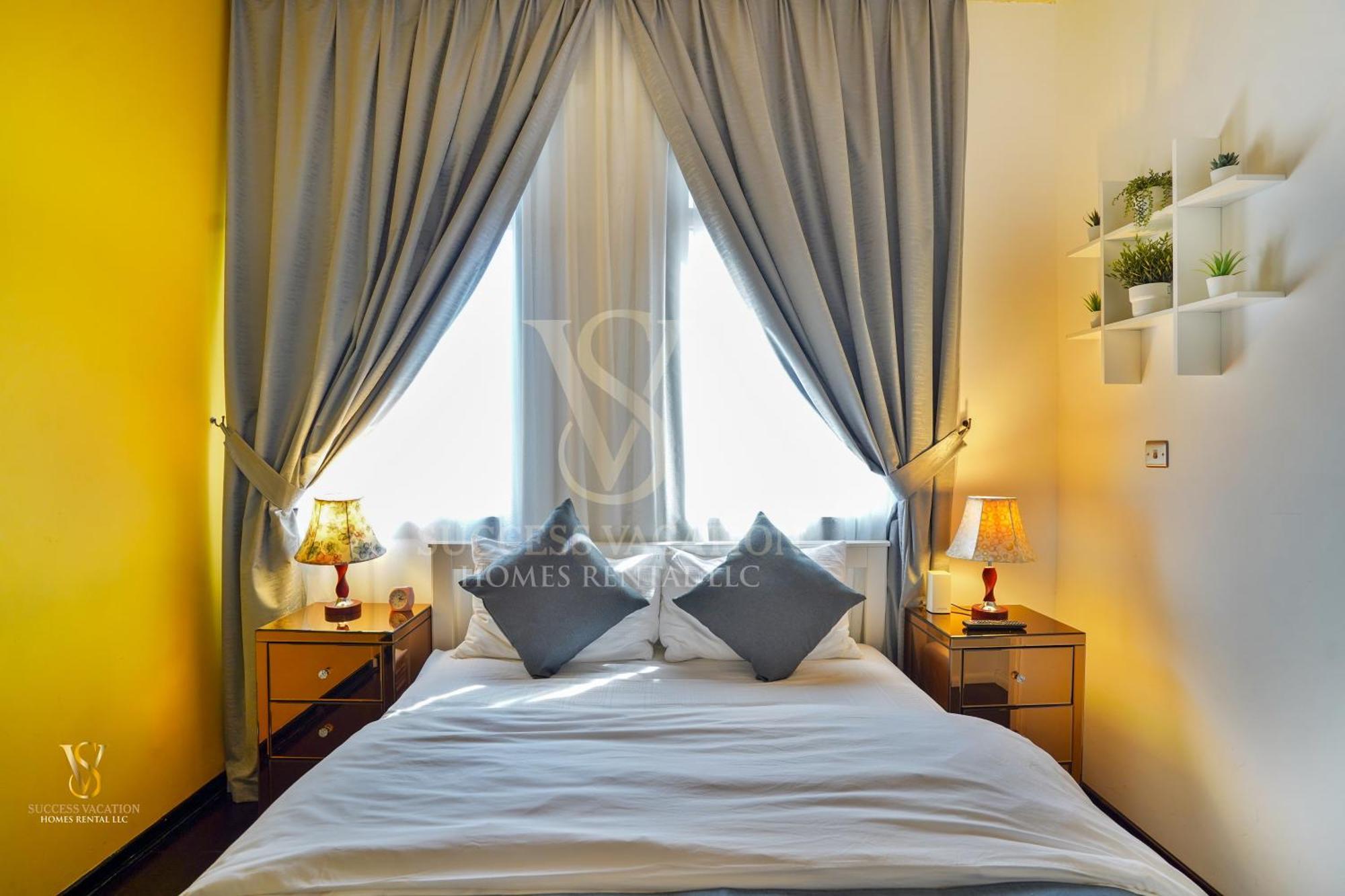 Apartment Success Luxury Apartment: Beachside Living With Daily Housekeeping