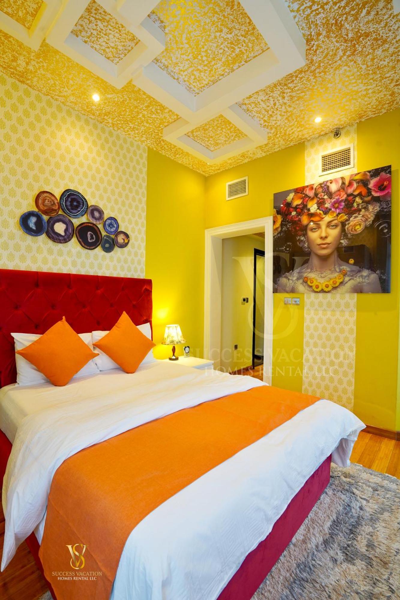 Apartment Success Luxury Apartment: Beachside Living With Daily Housekeeping *