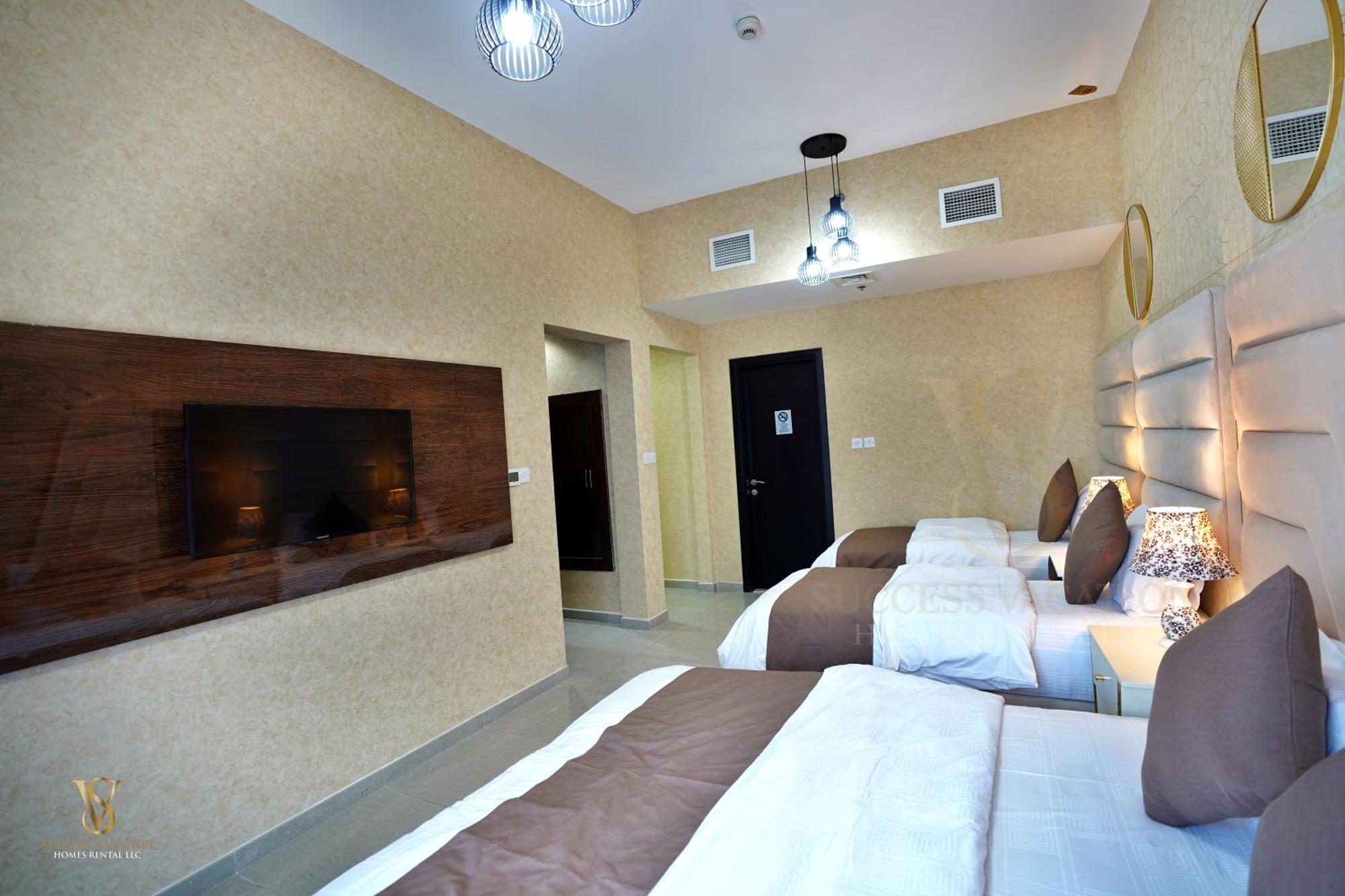 Success Luxury Apartment: Beachside Living With Daily Housekeeping