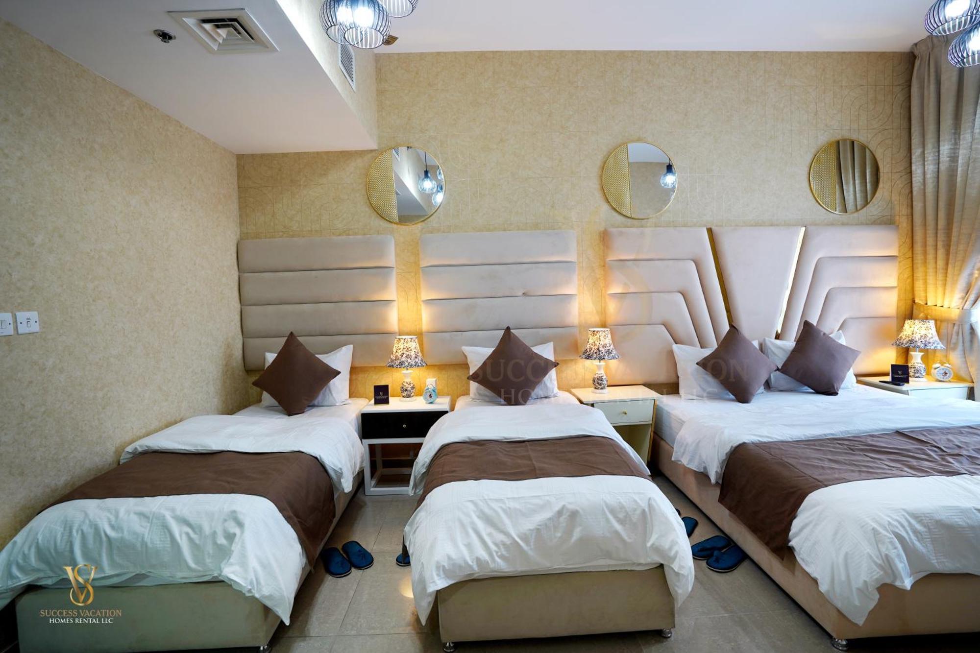 Apartment Success Luxury Apartment: Beachside Living With Daily Housekeeping *