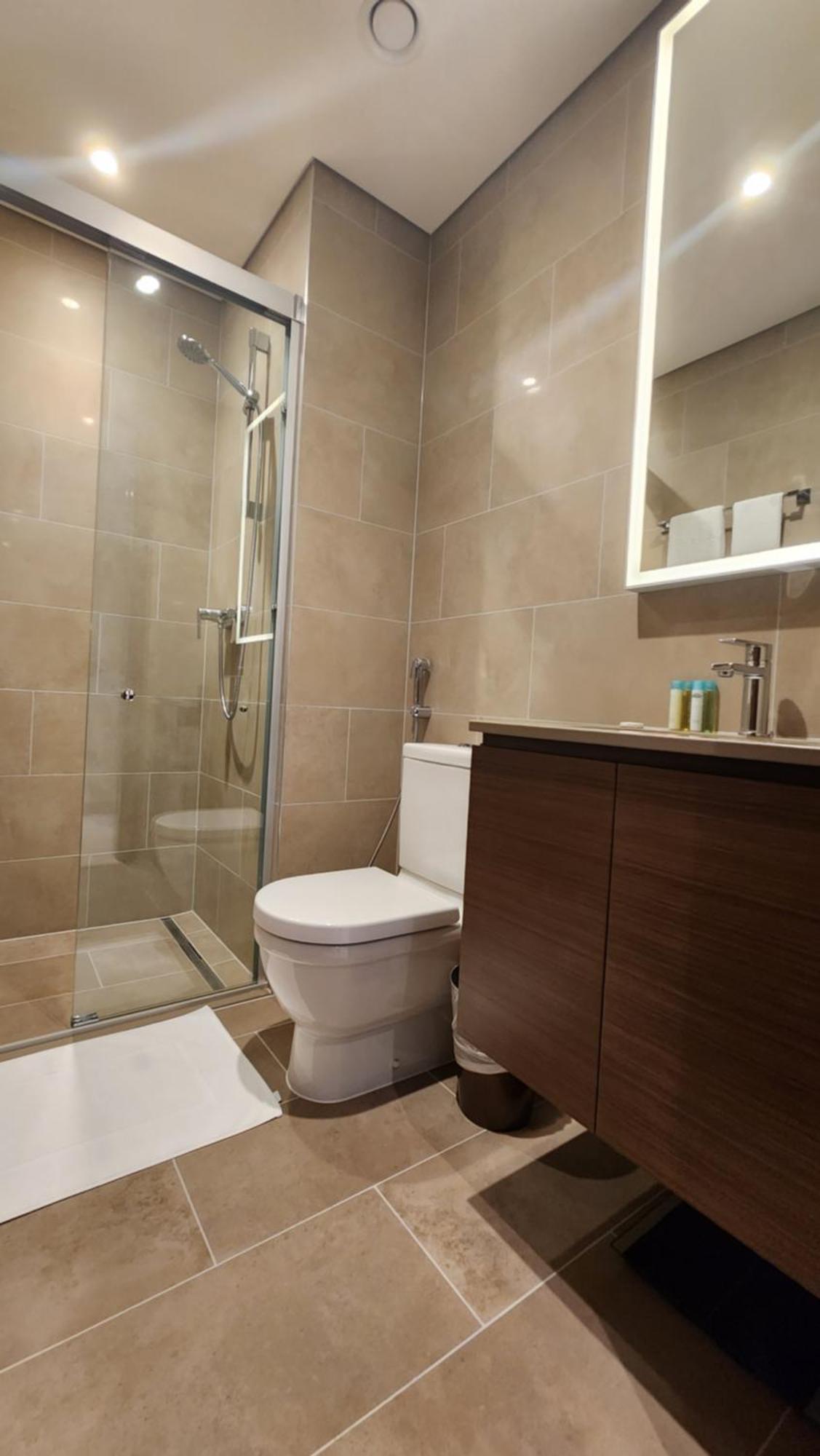 Apartment By Latinem Luxury 2br Cvr A507 Near Burj Khalifa Dubai