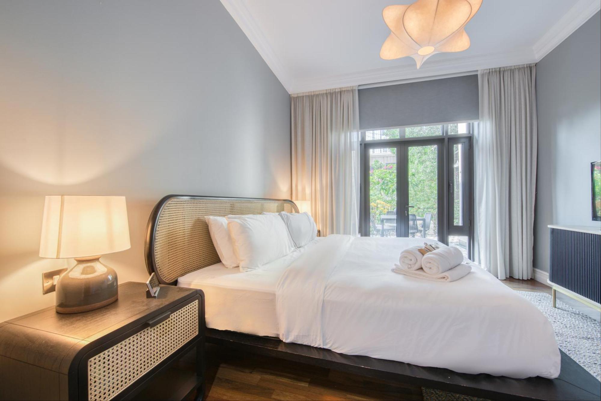 Tranquil Corner -souq Al Bahar,burj Khalifa View Apartment