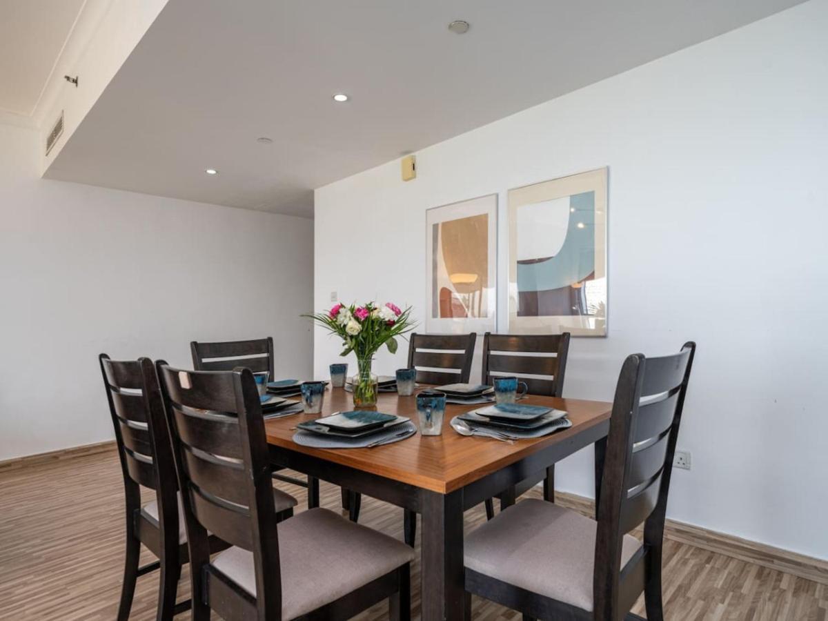 2 Bedroom Delight In The Greens Apartment Dubai