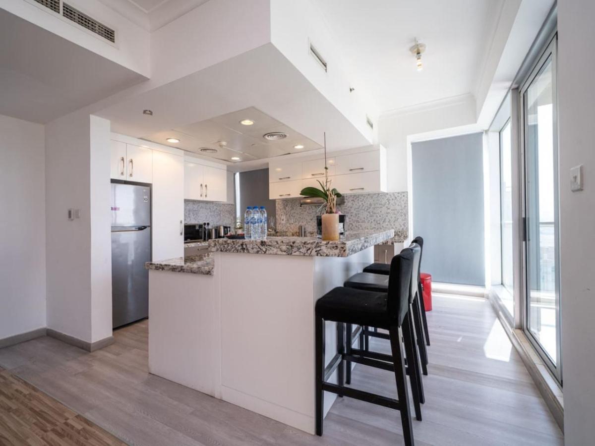 2 Bedroom Delight In The Greens *