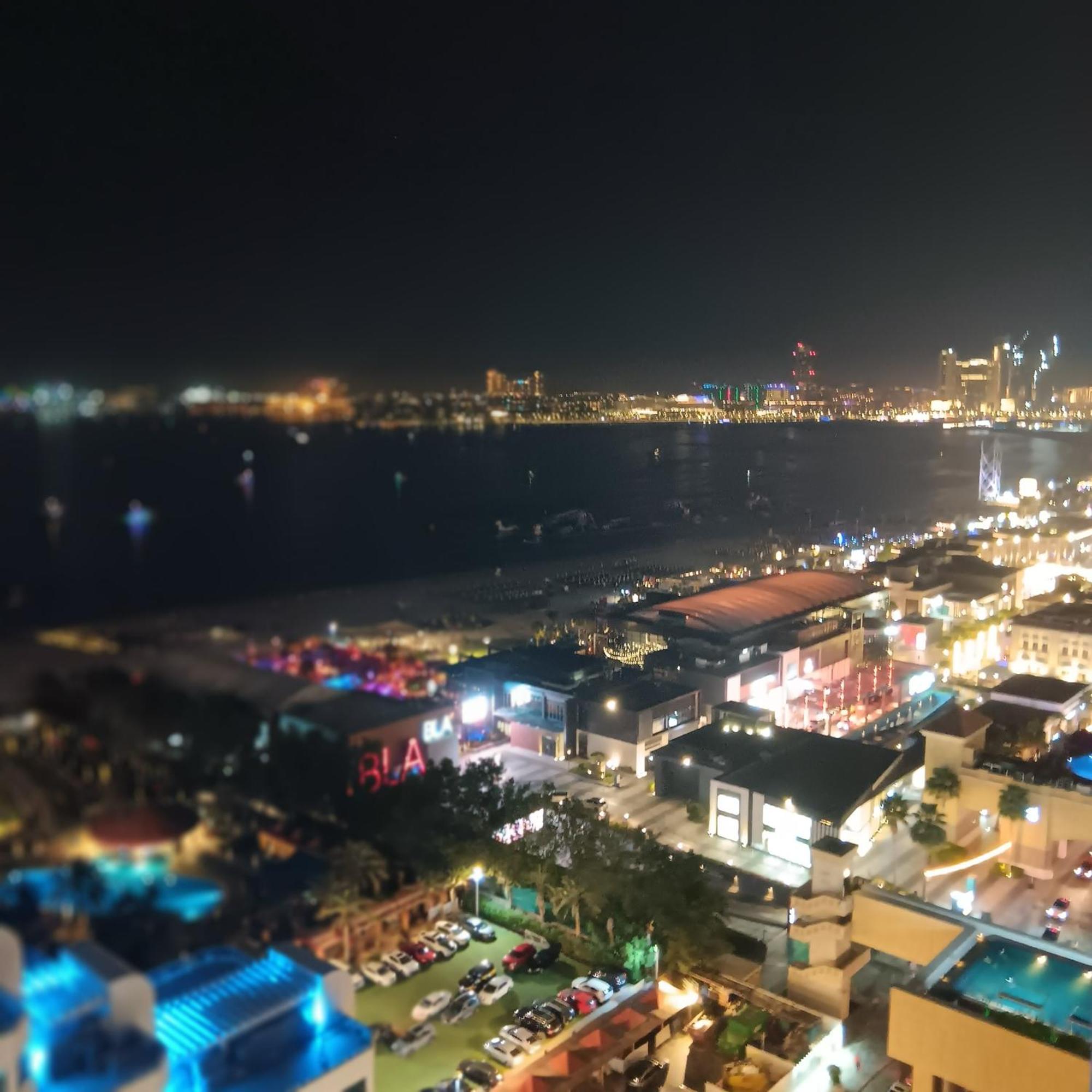 - Jbr Front, Full Sea View - Majestic Luxe - 2br - Sleep 5 - For Families & Couples Only Apartment Dubai