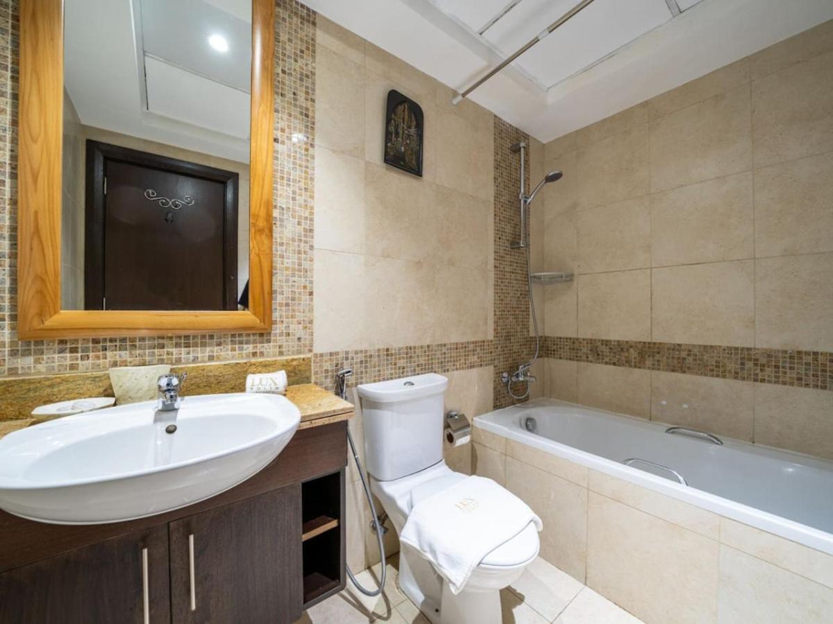 2 Bedroom Delight In The Greens Dubai