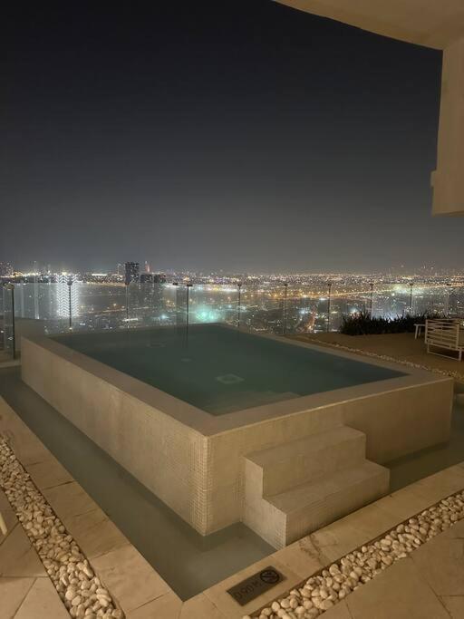 Penthouse With Private Pool *