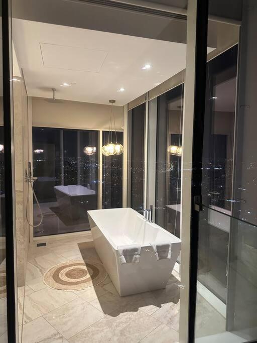 Penthouse With Private Pool Dubai
