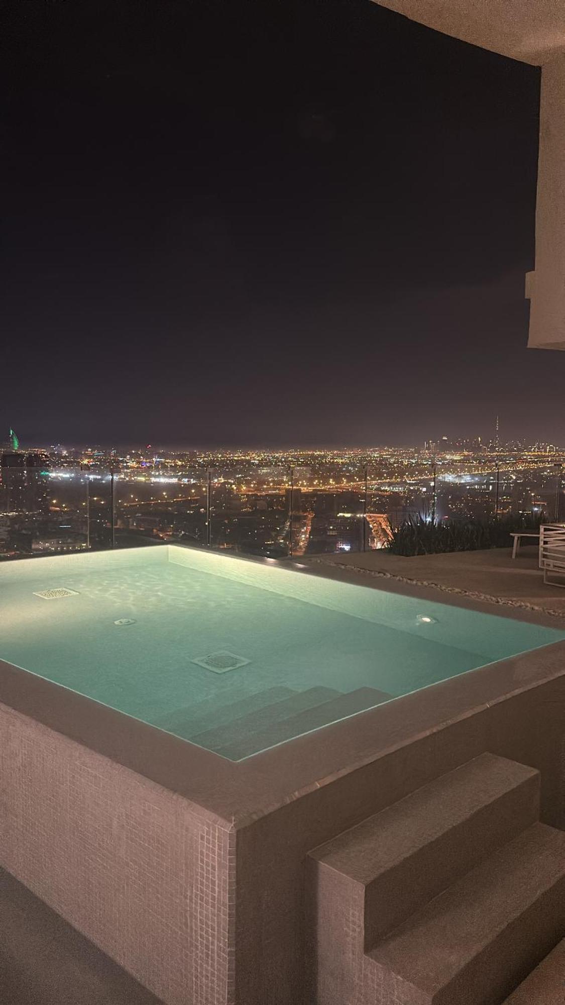 Penthouse With Private Pool *