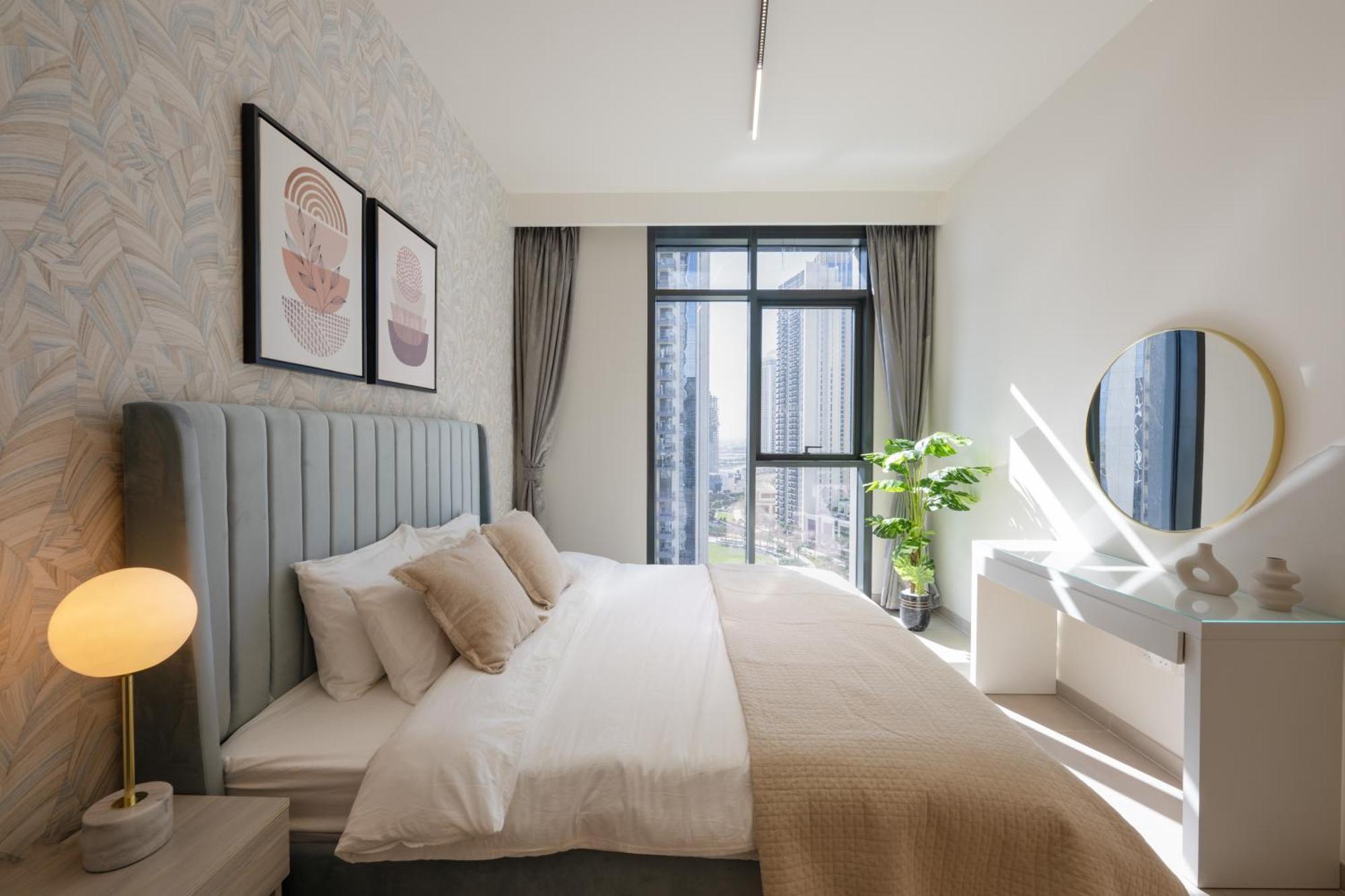 Cozy 1br In Creek Edge Stunning Bay View Swimming Pool Apartment Dubai