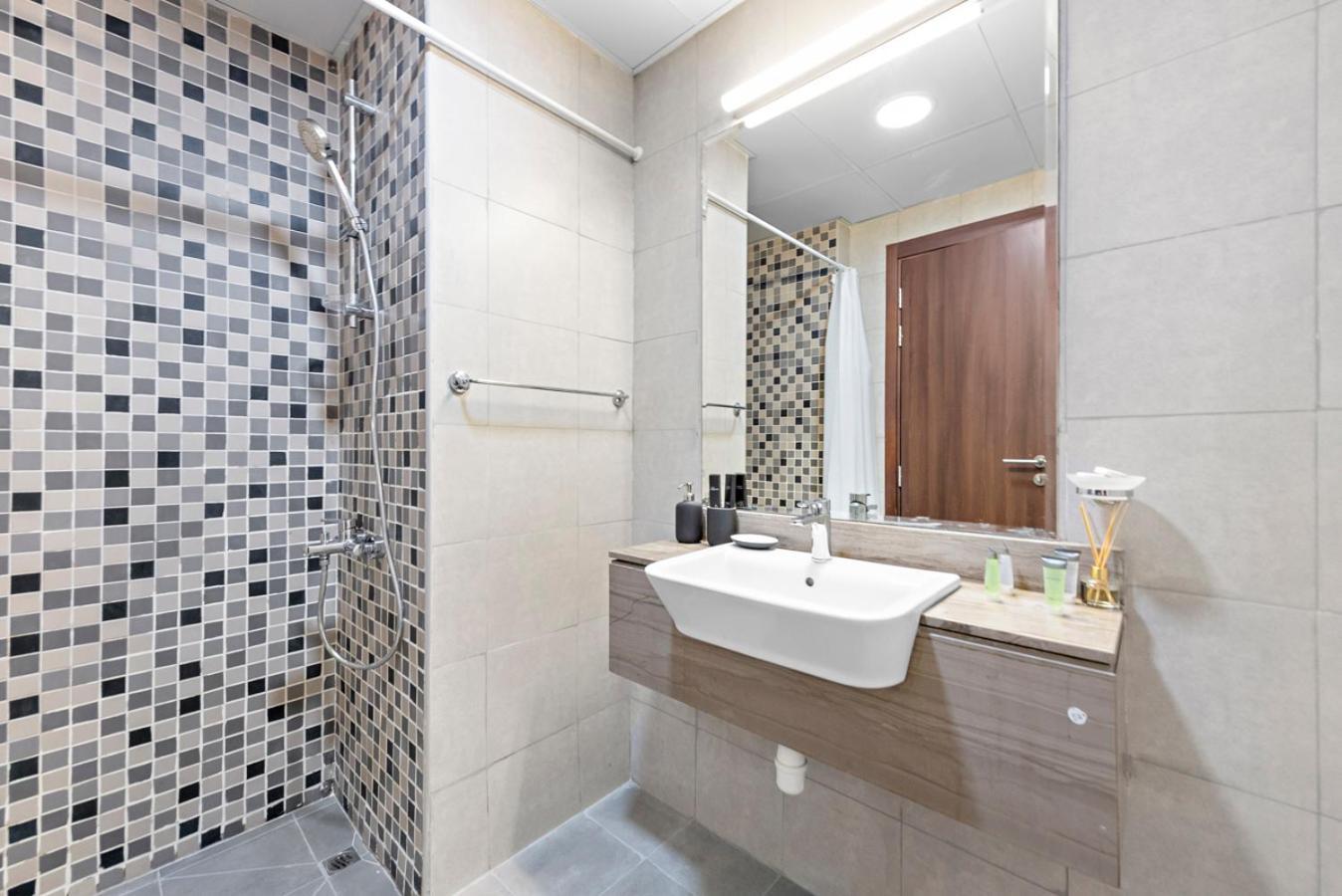 New Cozy In Al Furjan * Dubai