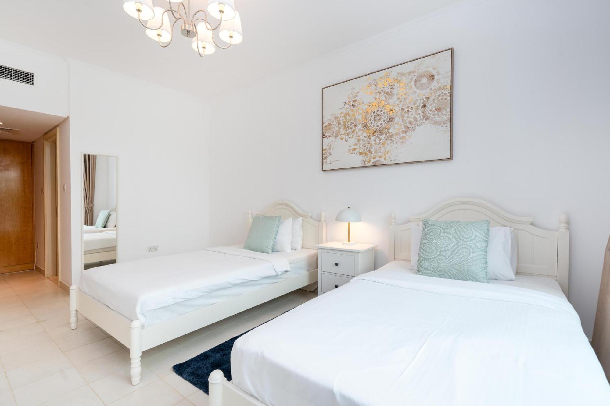 Lux I Turia Tower I & Garden View *