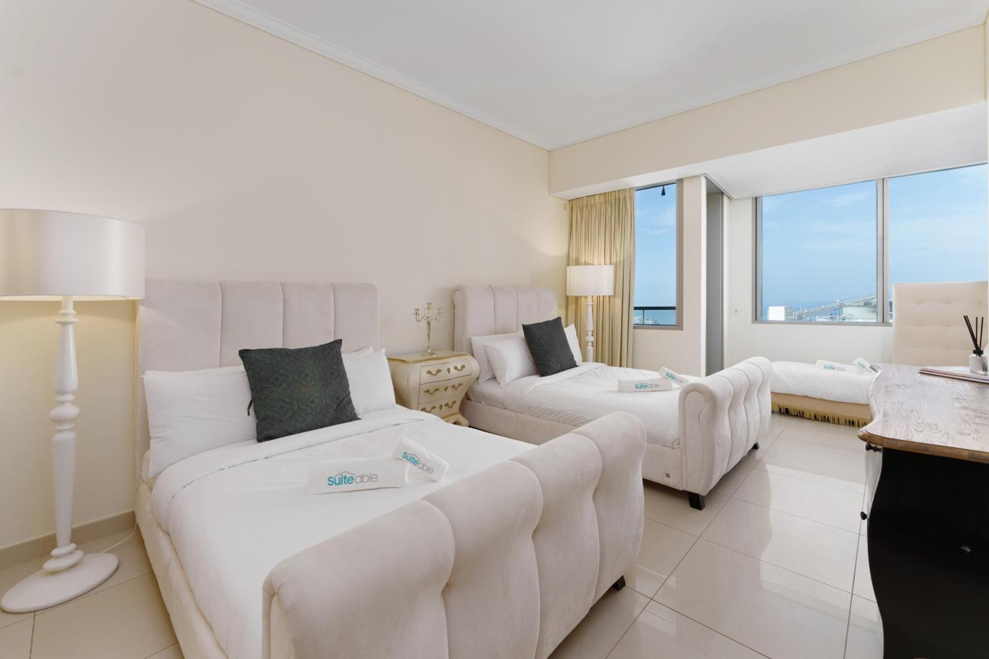 Heavenly Spacious 2 Bedroom With Stunning View Apartment