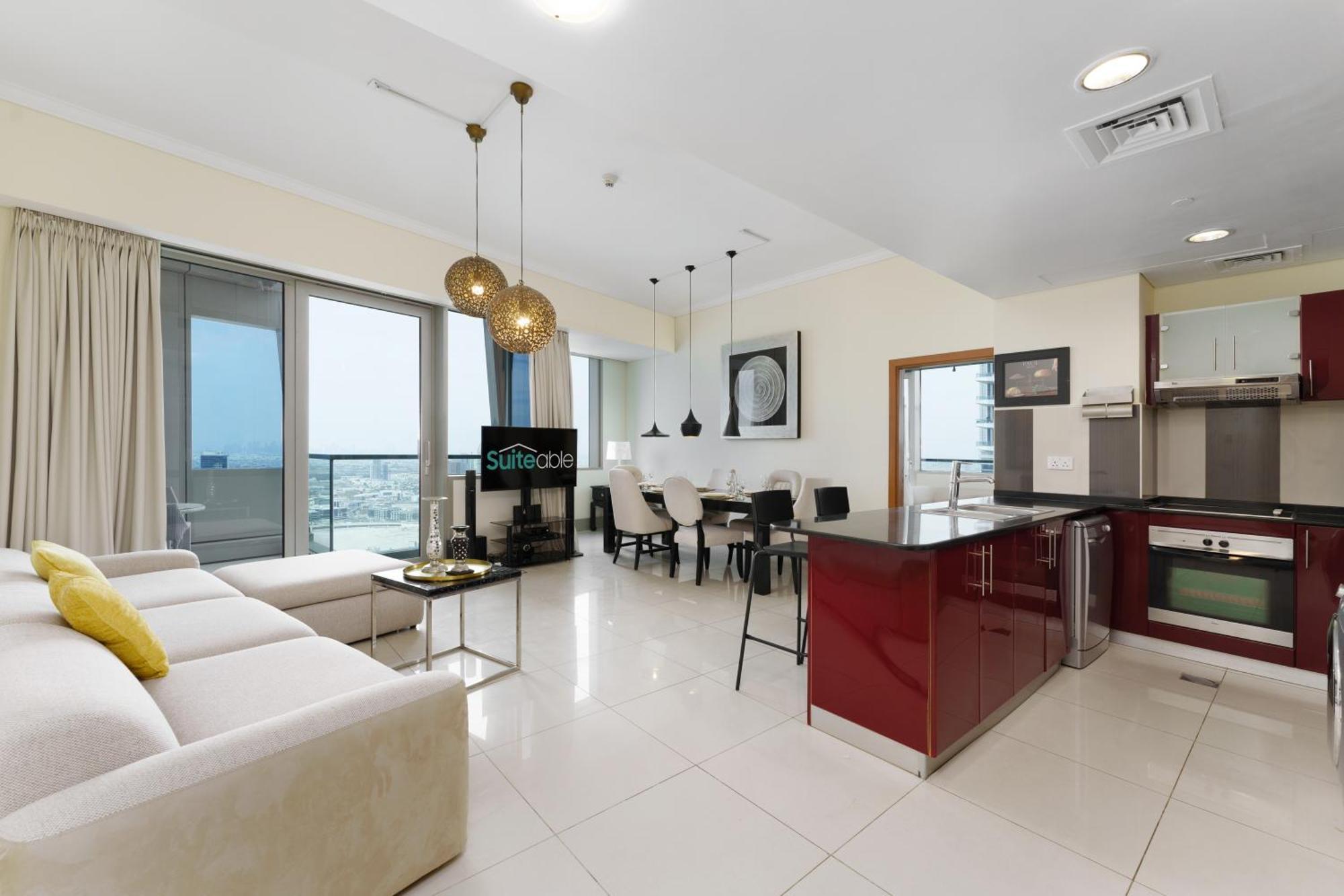 Heavenly Spacious 2 Bedroom With Stunning View Apartment *