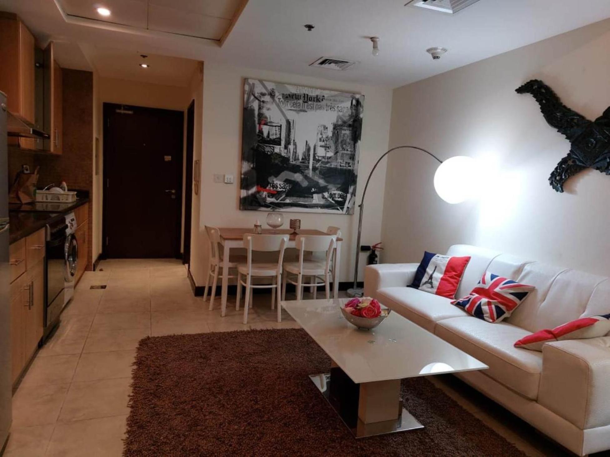 Apartment Click - Jlt - & Balcony Lakes View Entire -jn