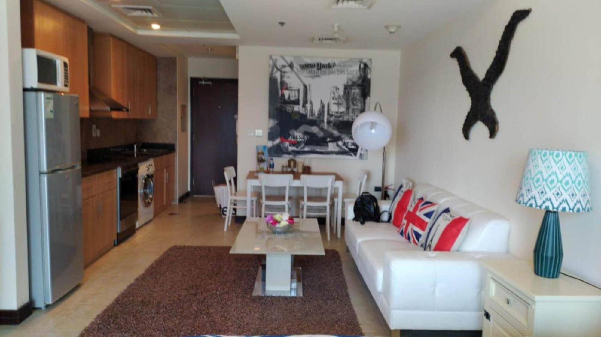 Click - Jlt - & Balcony Lakes View Entire -jn *