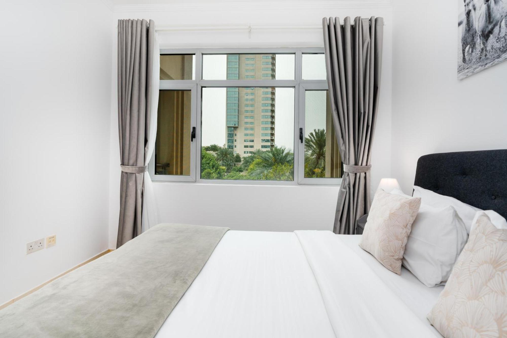 Lux I Turia Tower I & Garden View Apartment *