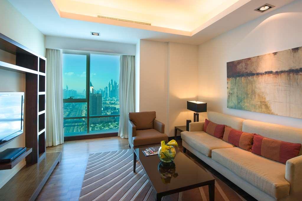 Hotel La And