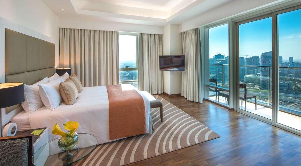 La And Hotel *
