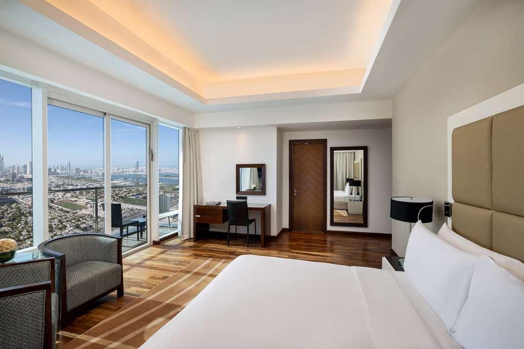 Hotel La And