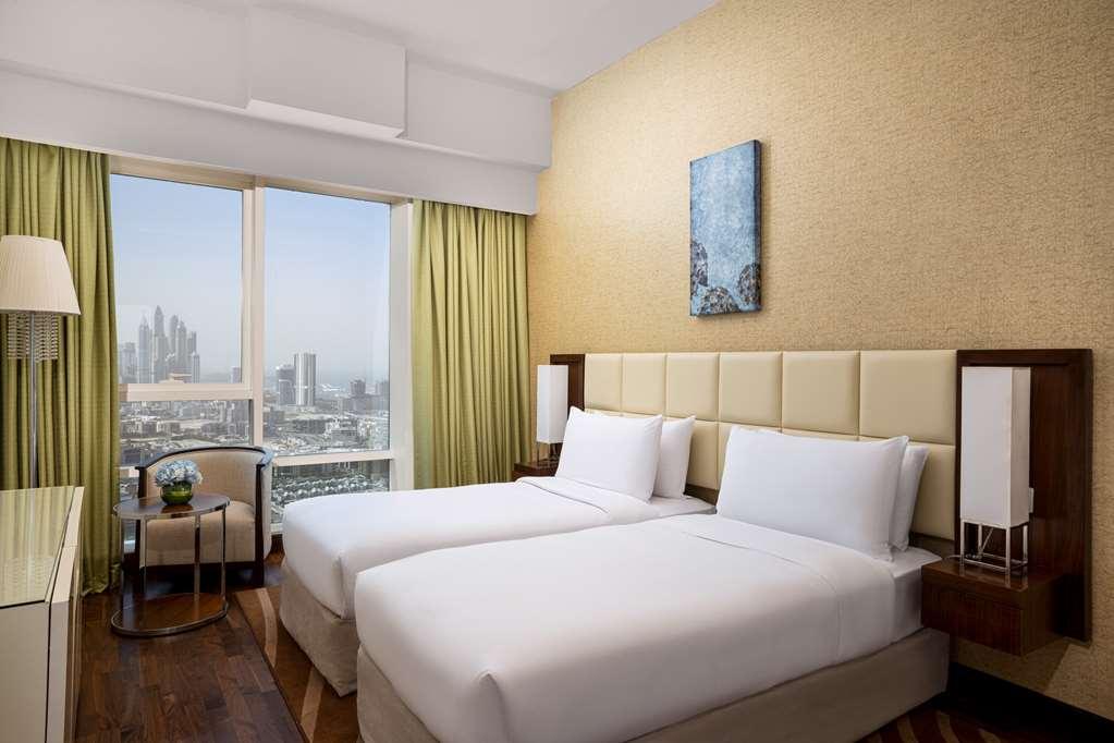 La And Hotel *