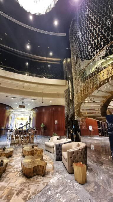 Gorgeous Paramount A682 Dubai
