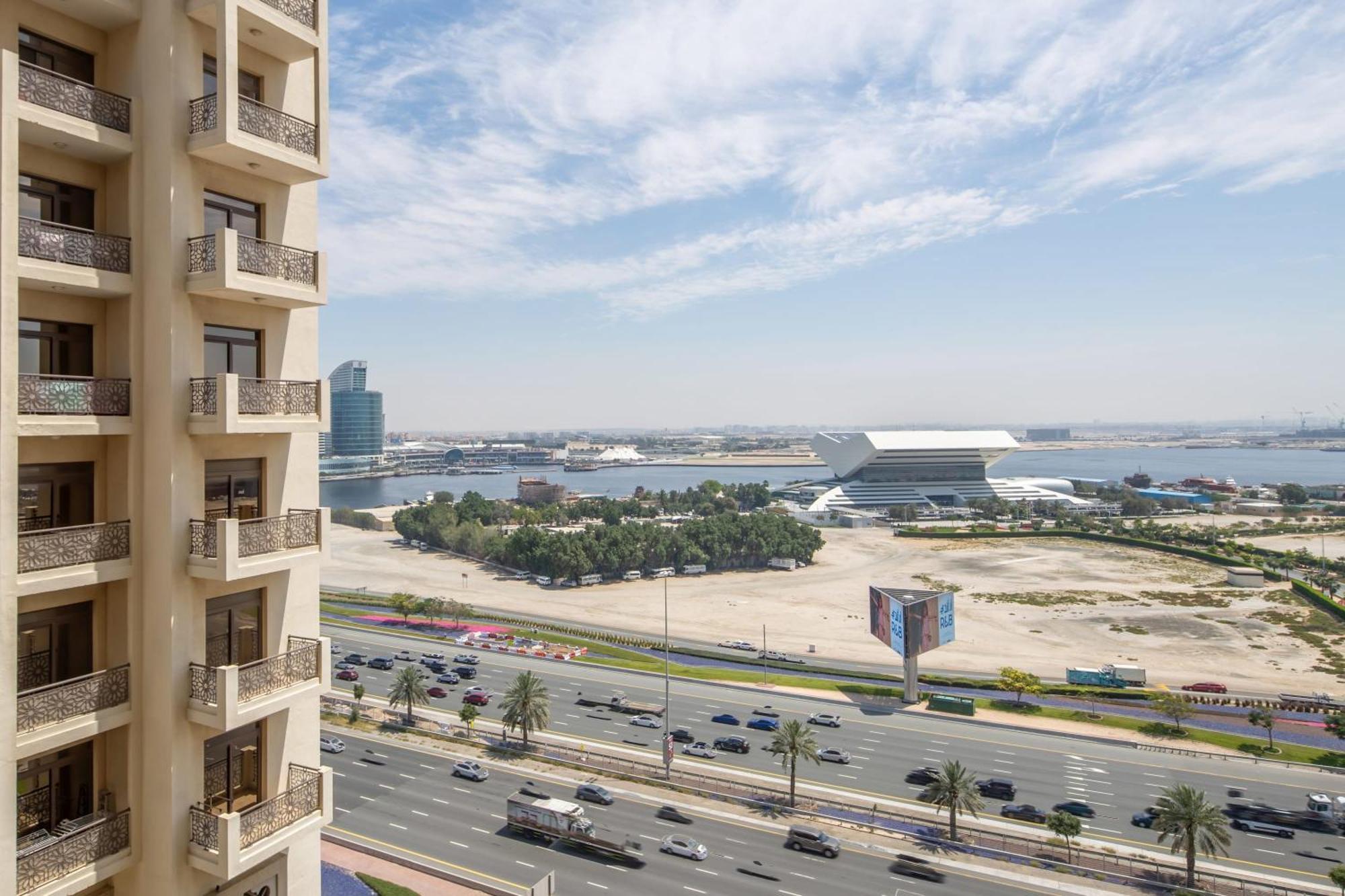 Apartment Frank Porter - Riah Towers *