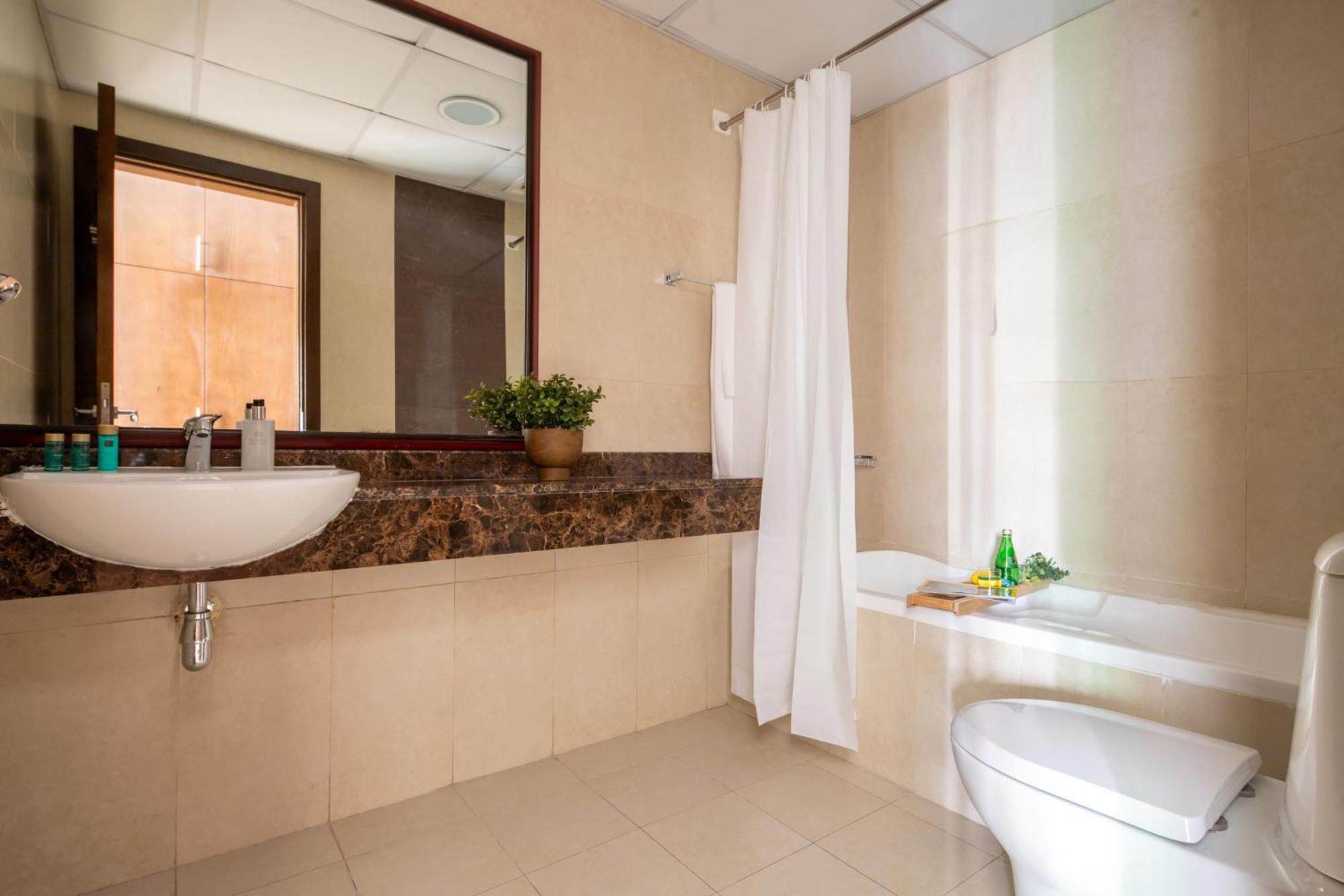 Apartment Frank Porter - Riah Towers Dubai