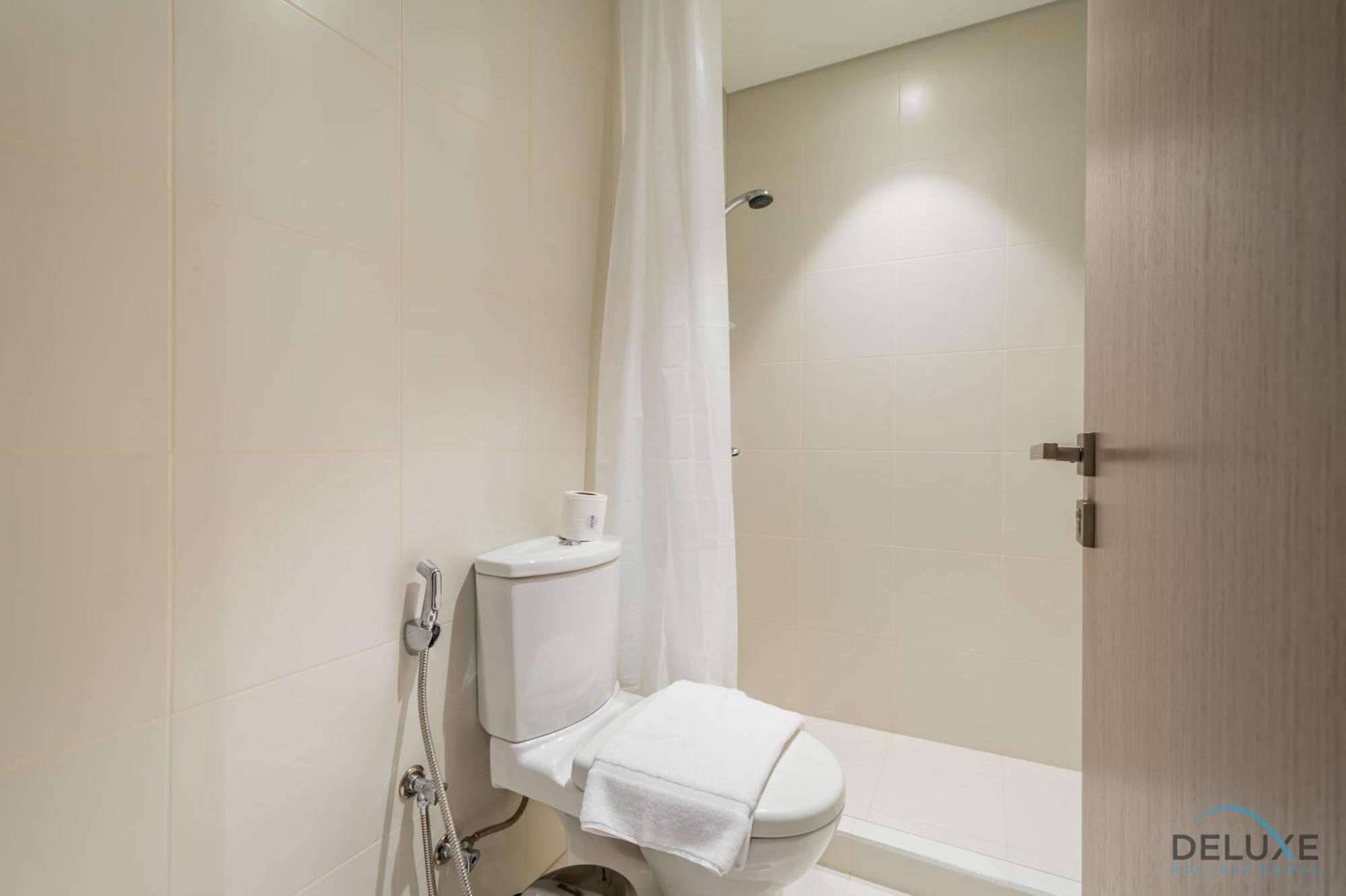 Majestic 3br With Assistant At Act One Act Two Tower 2 In Downtown By Deluxe Homes *