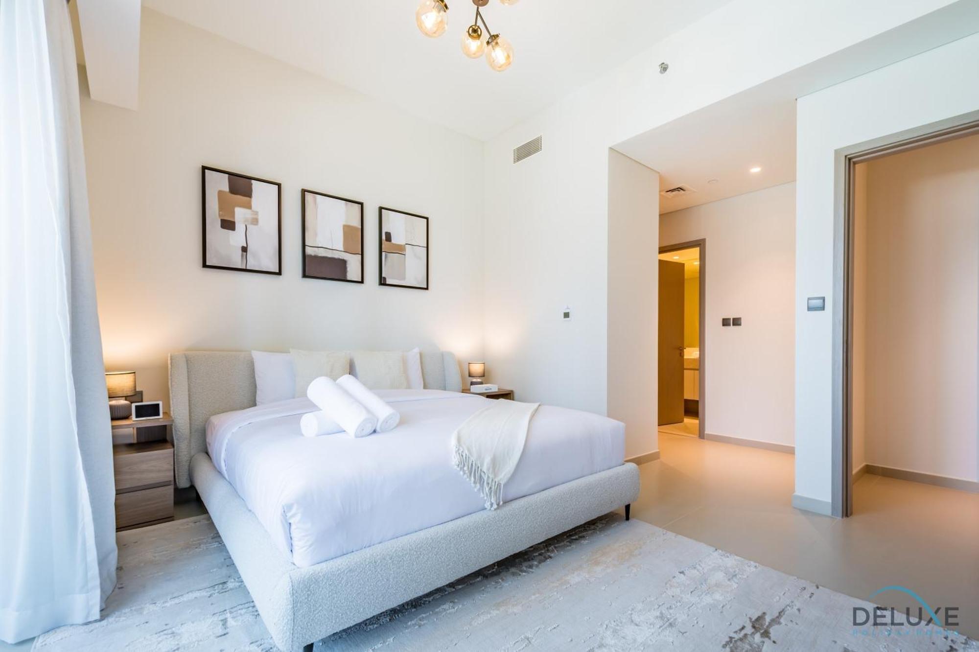 Apartment Majestic 3br With Assistant At Act One Act Two Tower 2 In Downtown By Deluxe Homes Dubai