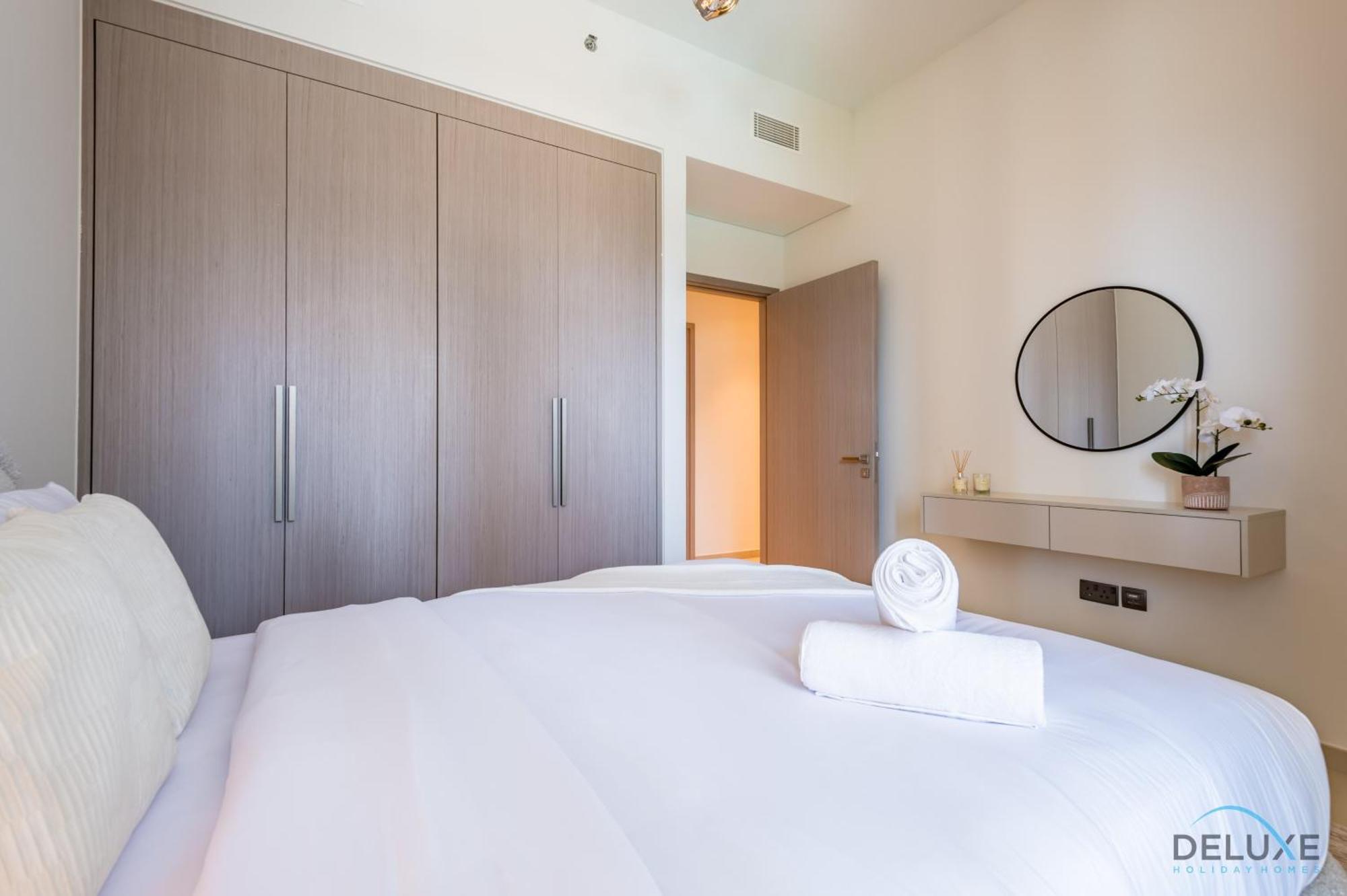 Majestic 3br With Assistant At Act One Act Two Tower 2 In Downtown By Deluxe Homes