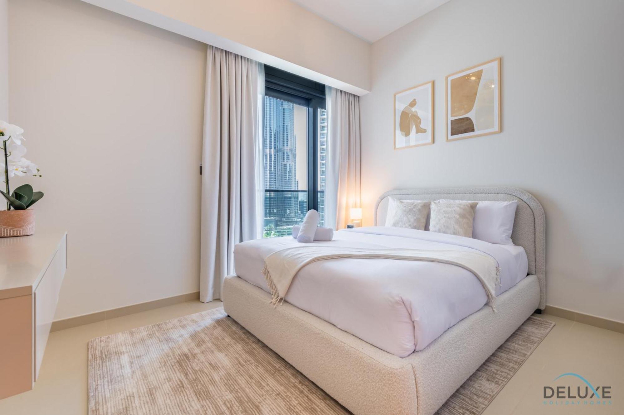 Apartment Majestic 3br With Assistant At Act One Act Two Tower 2 In Downtown By Deluxe Homes *