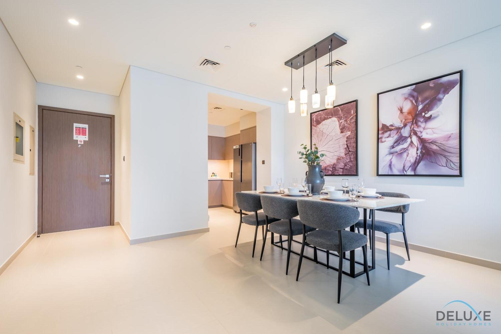 Majestic 3br With Assistant At Act One Act Two Tower 2 In Downtown By Deluxe Homes Dubai