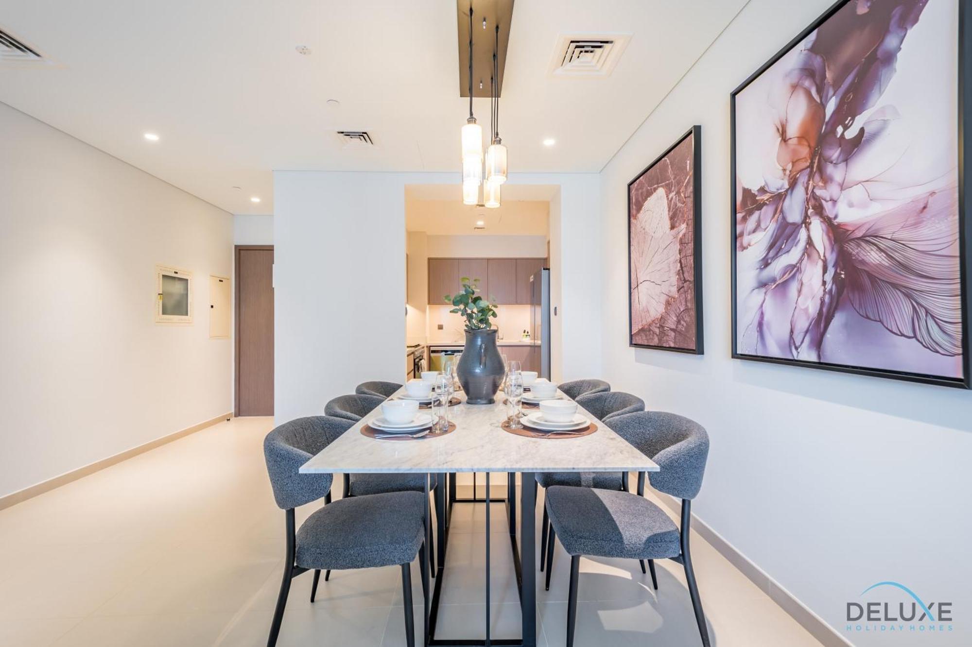 Majestic 3br With Assistant At Act One Act Two Tower 2 In Downtown By Deluxe Homes * Dubai