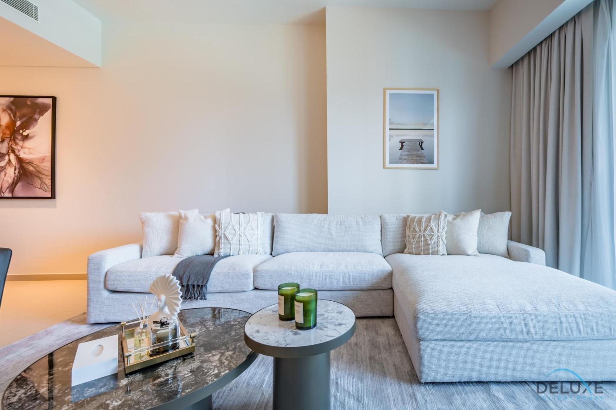 Majestic 3br With Assistant At Act One Act Two Tower 2 In Downtown By Deluxe Homes Apartment Dubai