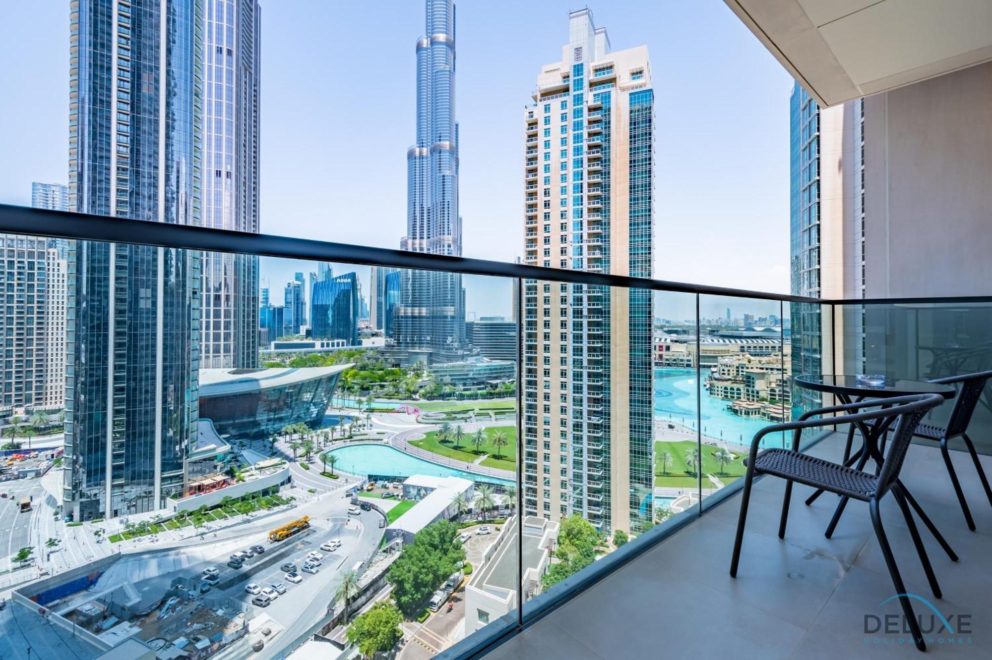 Apartment Majestic 3br With Assistant At Act One Act Two Tower 2 In Downtown By Deluxe Homes