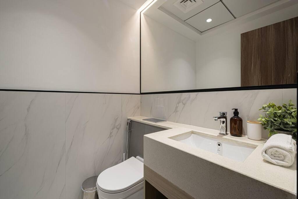 Aria By Grovy - Jvc 1 Bedroom With Pool And Rooftop Apartment *