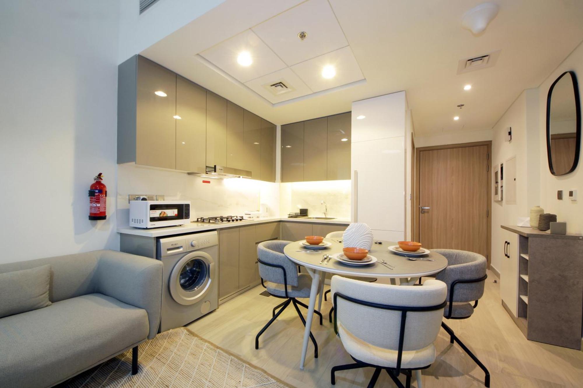 Silk Valley - 1b With Partial Burj Khalifa View Apartment Dubai