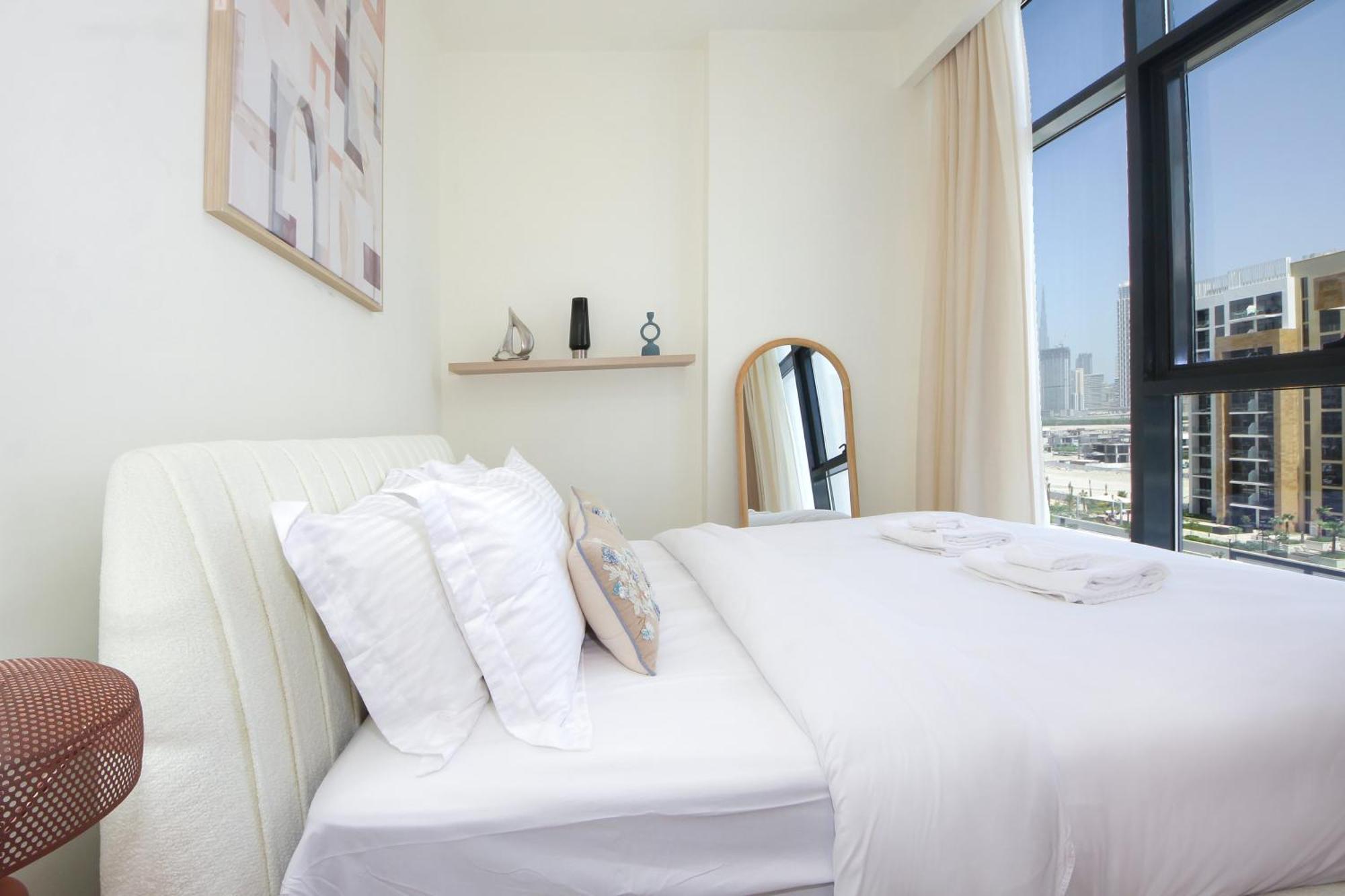 Silk Valley - 1b With Partial Burj Khalifa View * Dubai