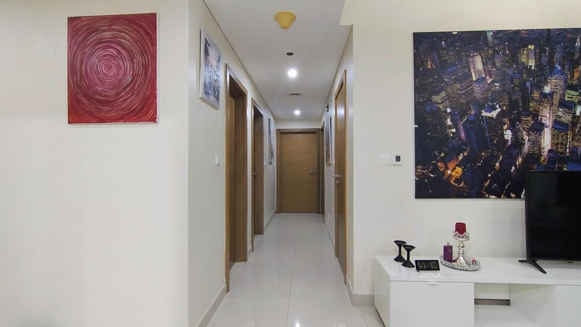 Claren Tower 2 By Golden Casa *