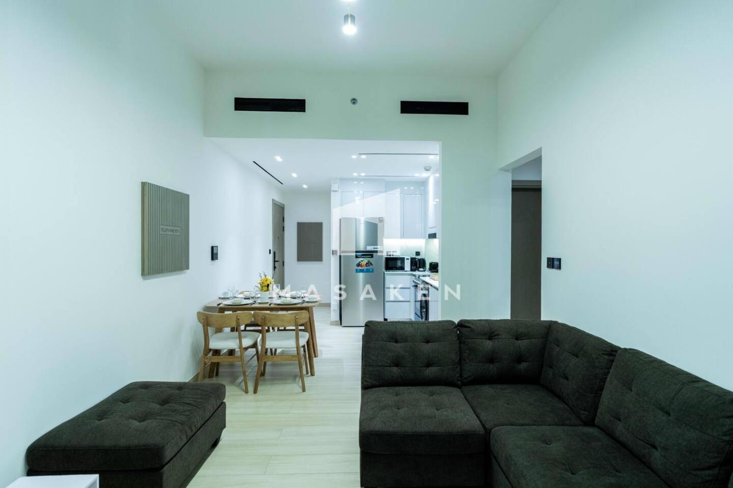 2br In Jvc - Big Balcony And Free Pool Dubai