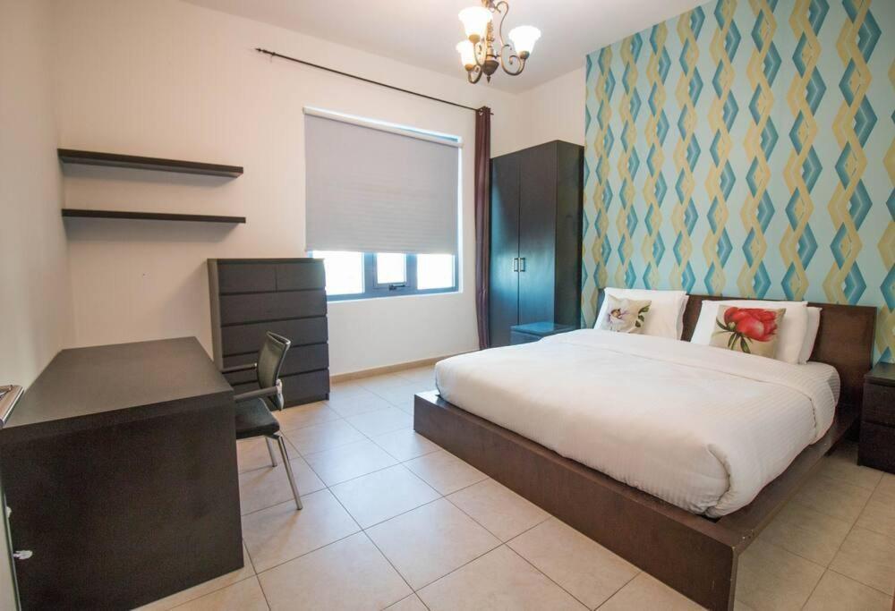 Ideal For Families Close To Amenities Apartment Dubai