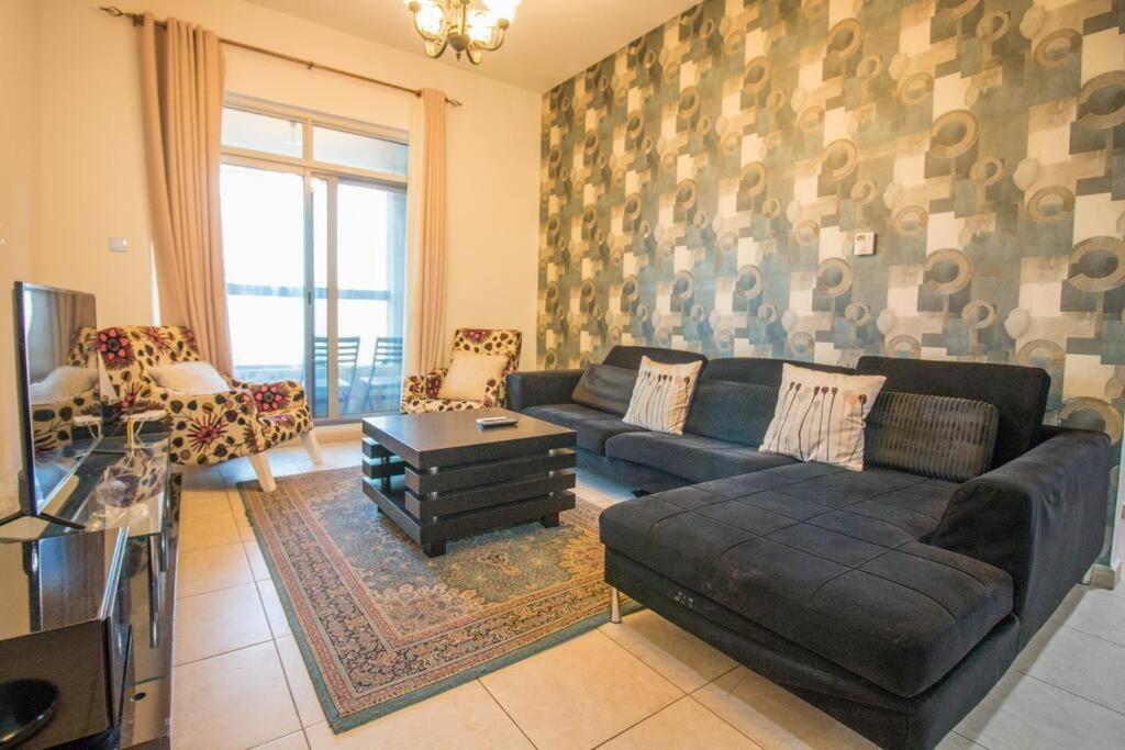 Apartment Ideal For Families Close To Amenities Dubai