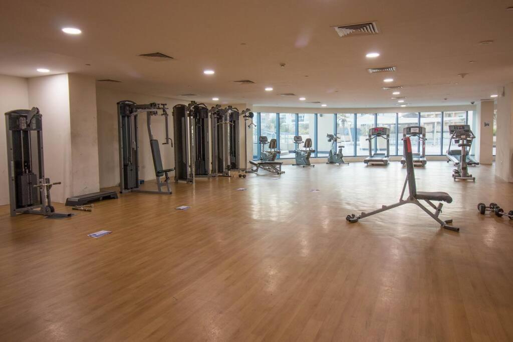 Ideal For Families Close To Amenities Apartment Dubai